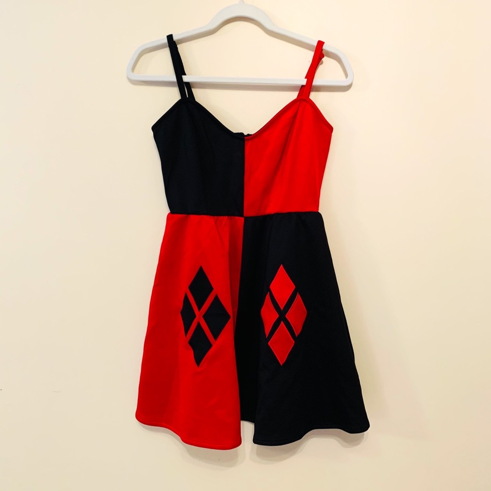 HARLEY QUINN COSTUME | DC COMICS